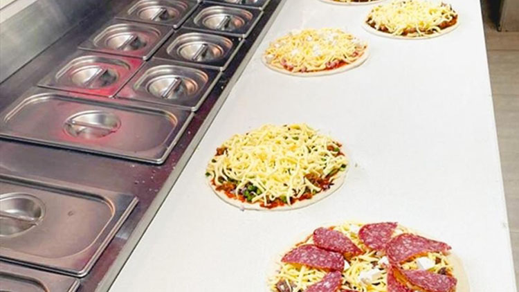 Trendy And Profitable Pizzas Franchise Store in Roodepoort For Sale
